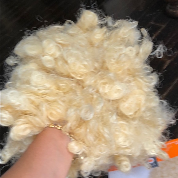 Afro wig - Picture 2 of 2